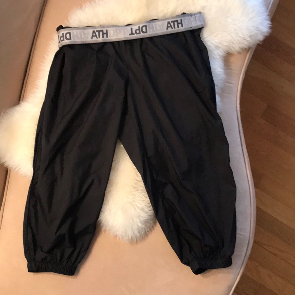 Nike black capri